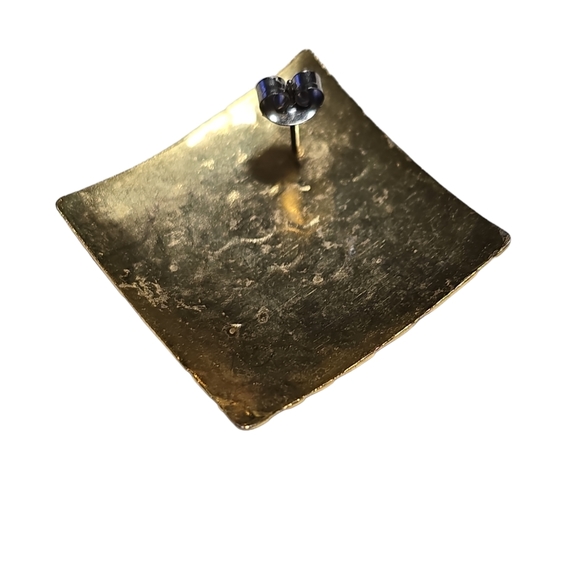 80s Hammered Gold Tone Metal Earrings 14 - Picture 2 of 3